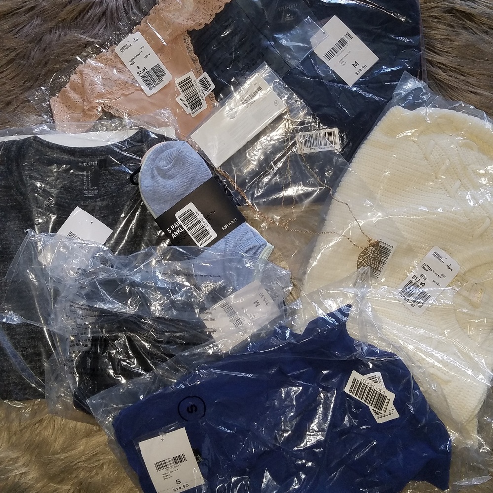 Forever 21 Bundle Size Small and Medium - Picture 6 of 8